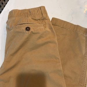 American Eagle Men’s Khaki pants size 28x30